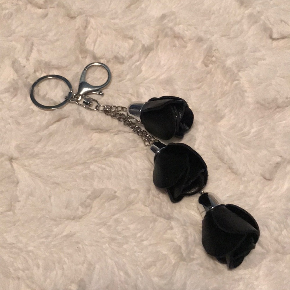 NWOT black faux leather Liz Claiborne keychain